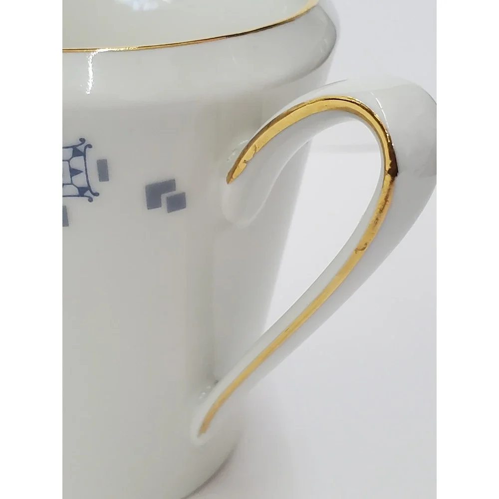 Johann Seltmann Vohenstrauss Bavaria Creamer Pitcher Gold Trim Germany 75